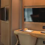 论坛酒店 4*